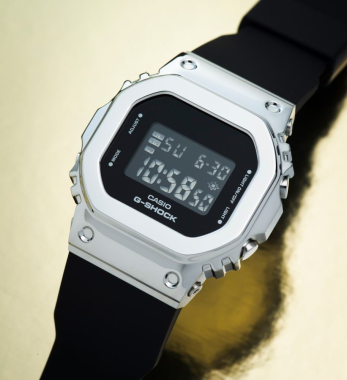 Casio GM-S5600-1DR Saat