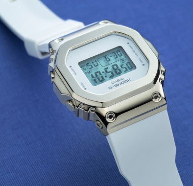 Casio GM-S5600G-7DR Saat